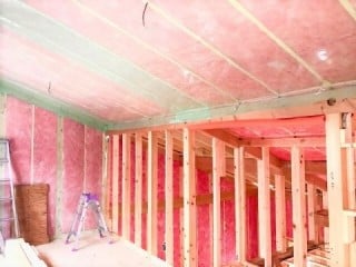 維系断熱材充填工事